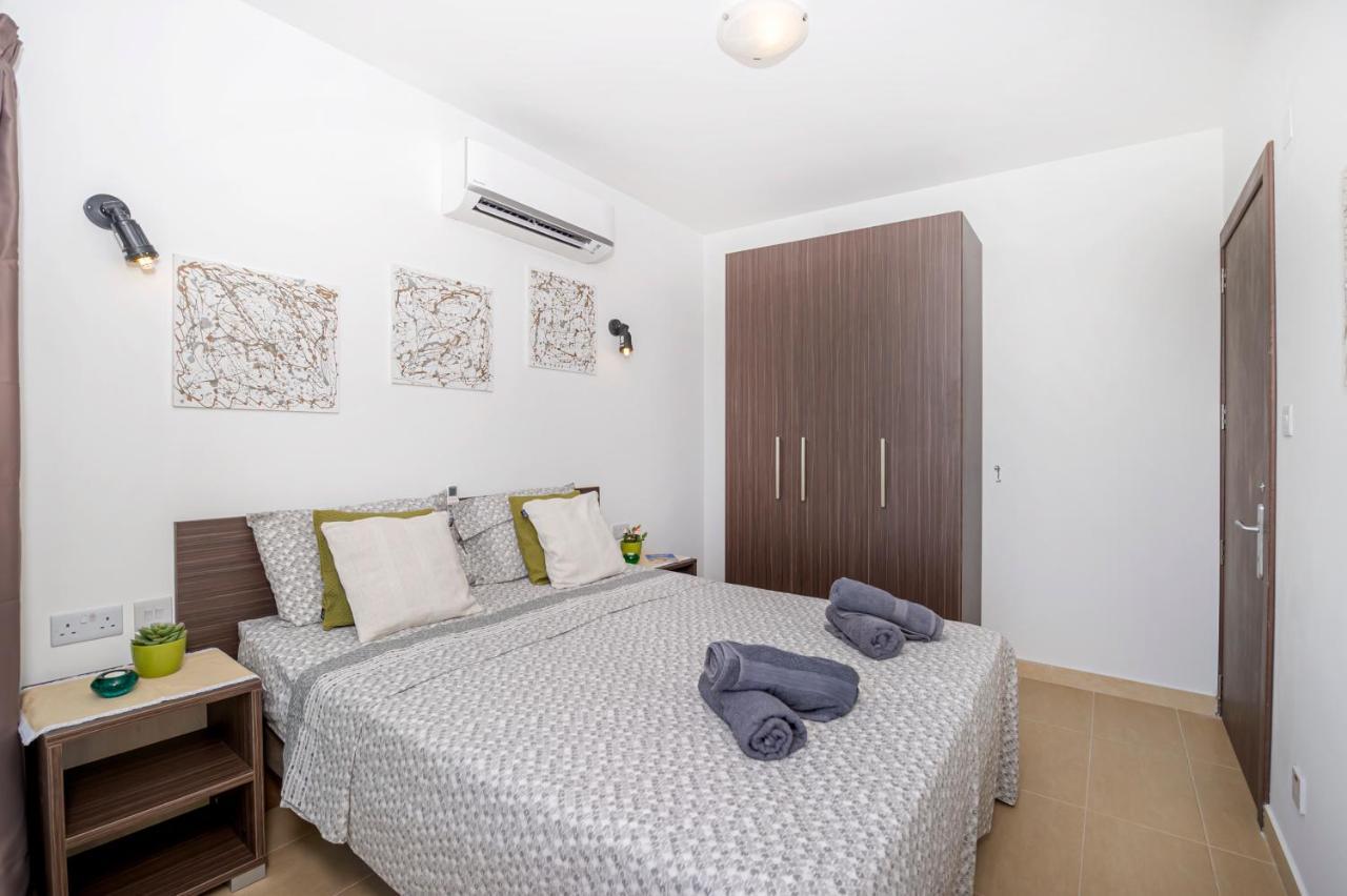 מליאהה Summer Breeze Apartment With Terrace With Panoramic Views - By Getawaysmalta מראה חיצוני תמונה
